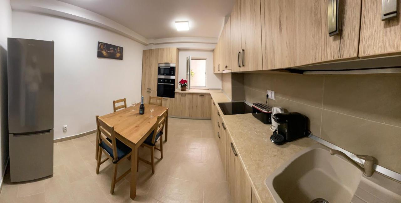 National Arena Mega Mall Elana Apartment Бухарест Экстерьер фото